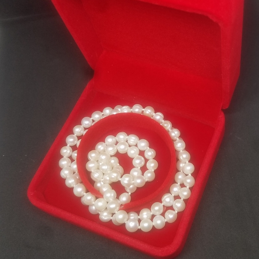 Culture Organic Pearl Necklace